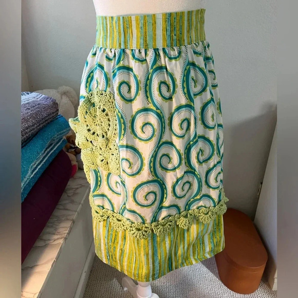 Handmade Apron Crochet details Handsewn Groovy Colors green and Gold 70s style - Picture 1 of 8